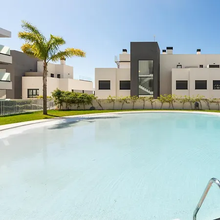 Cala Serena - 3-bedroom Modern Situated In Apartment La Cala De Mijas